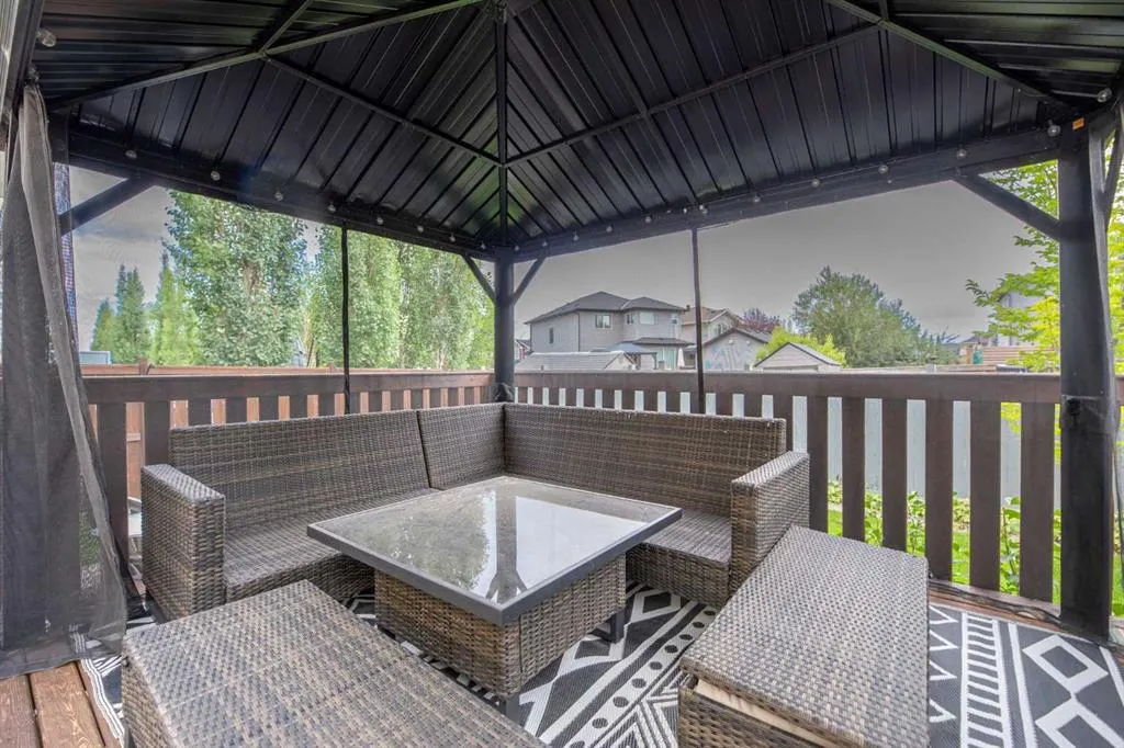 112 Kingsbridge Way