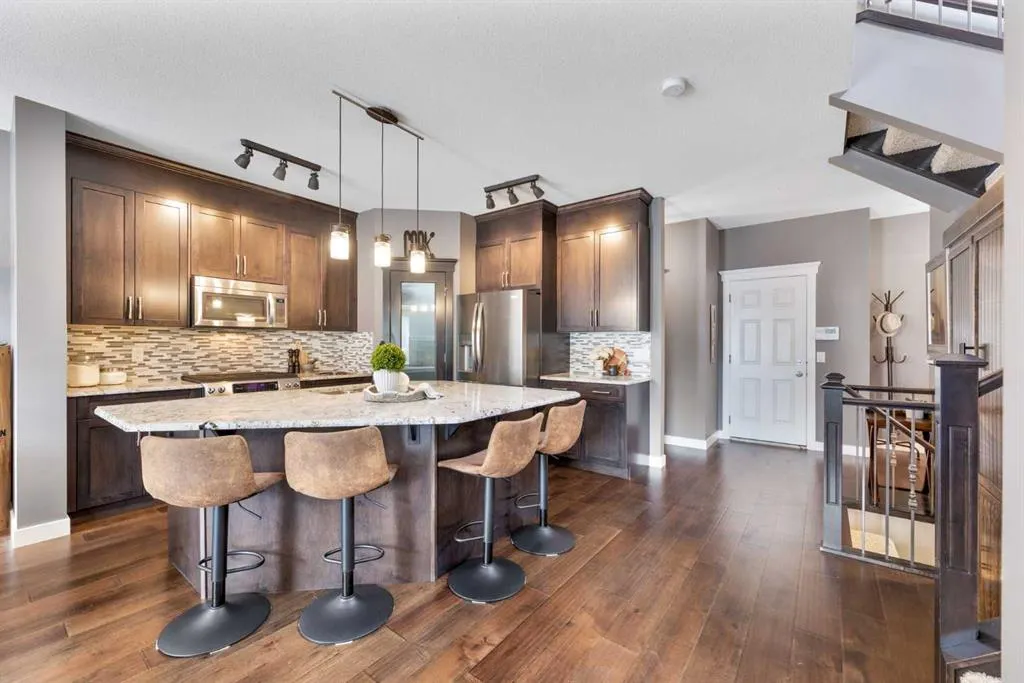 112 Kingsbridge Way