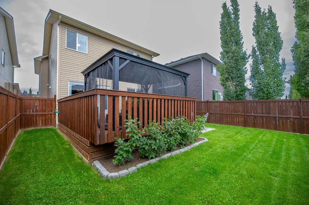 112 Kingsbridge Way