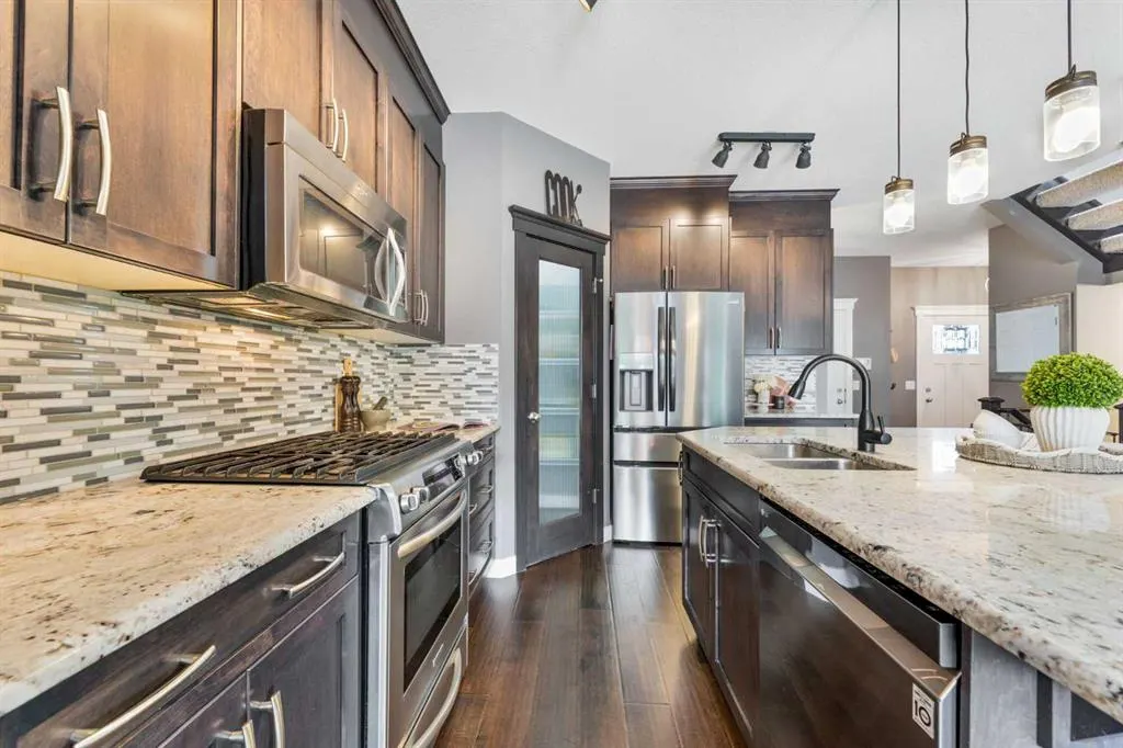 112 Kingsbridge Way