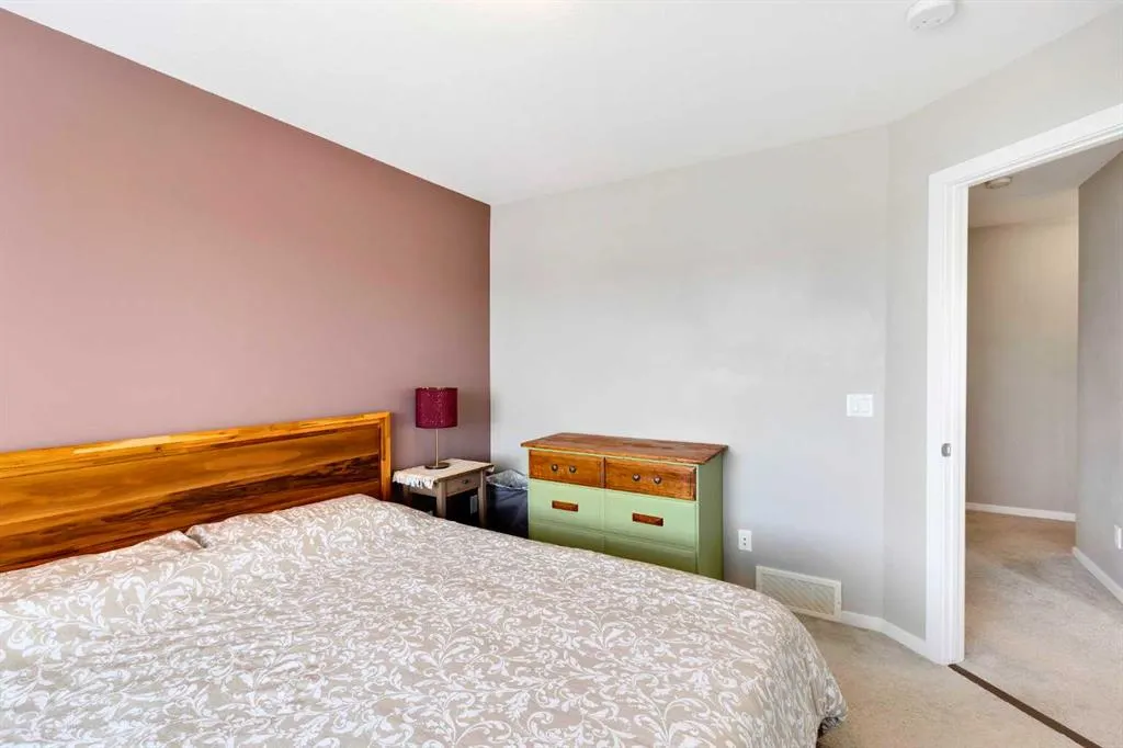 110 Redstone NE, #202