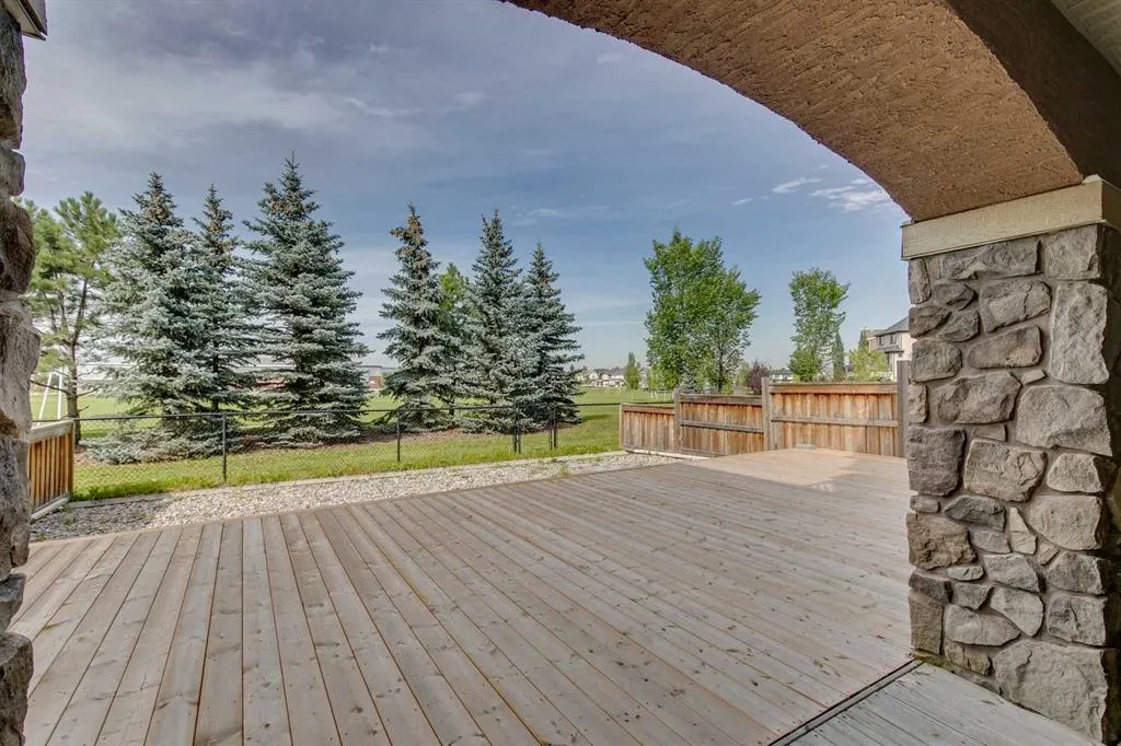 18 Marquis Cove SE