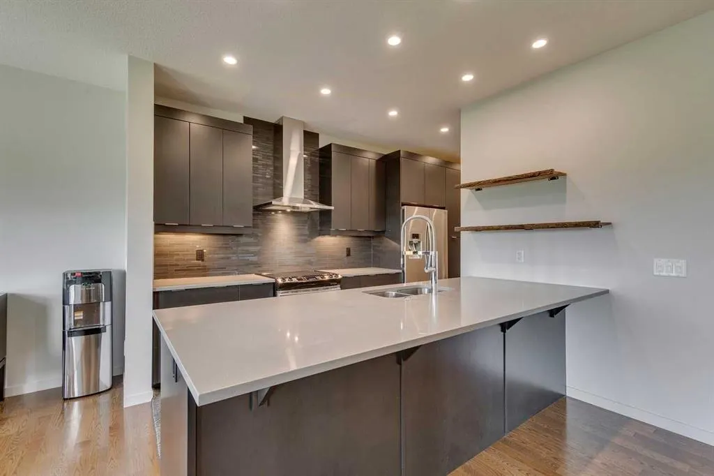 18 Marquis Cove SE