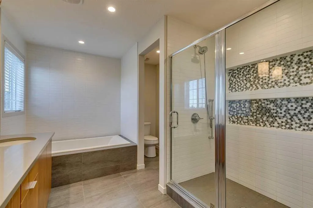 18 Marquis Cove SE