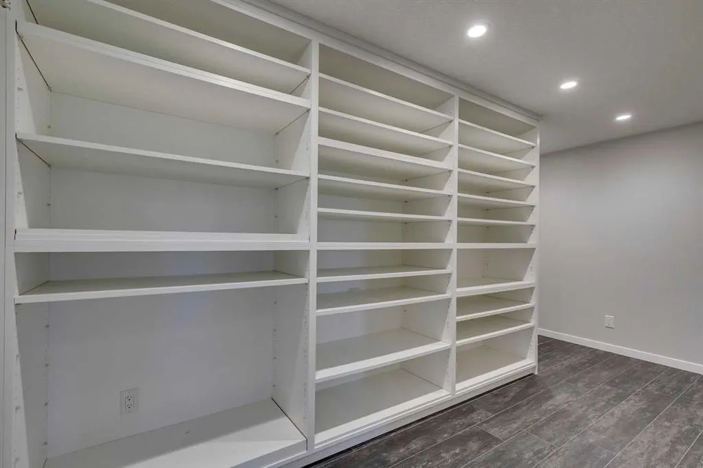 18 Marquis Cove SE