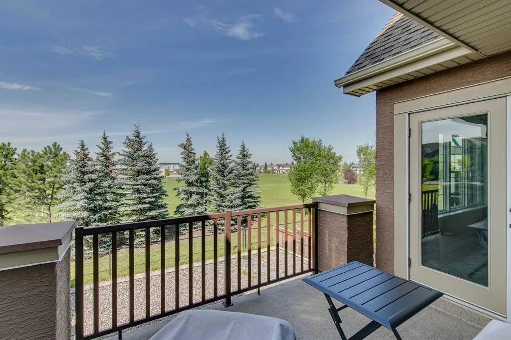 18 Marquis Cove SE