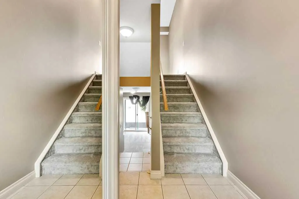 135 Strathcona Circle