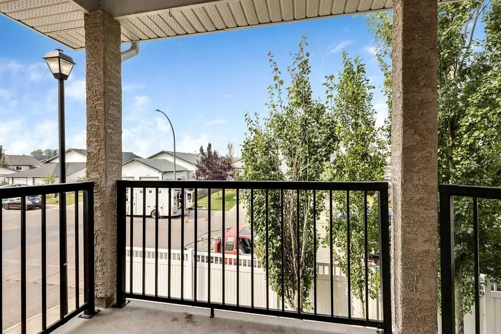 135 Strathcona Circle