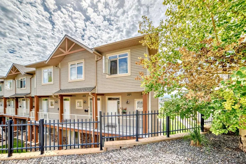 169 Rockyledge View NW, #20