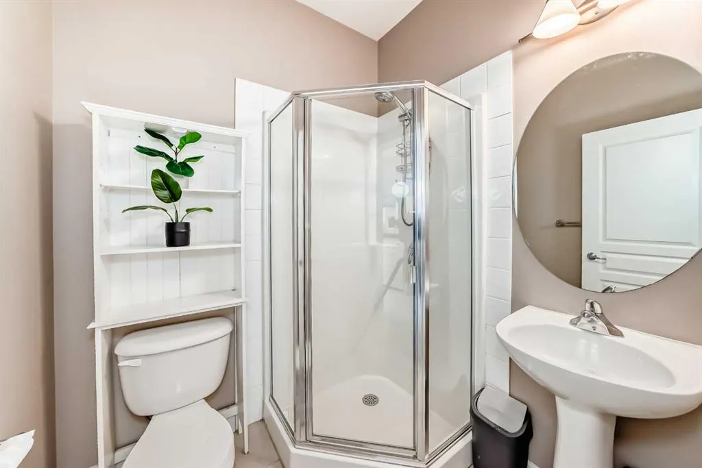 169 Rockyledge View NW, #20