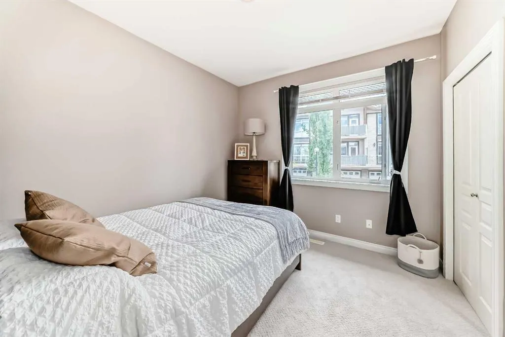 169 Rockyledge View NW, #20