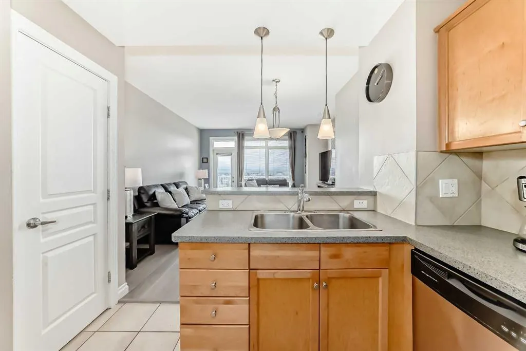 169 Rockyledge View NW, #20