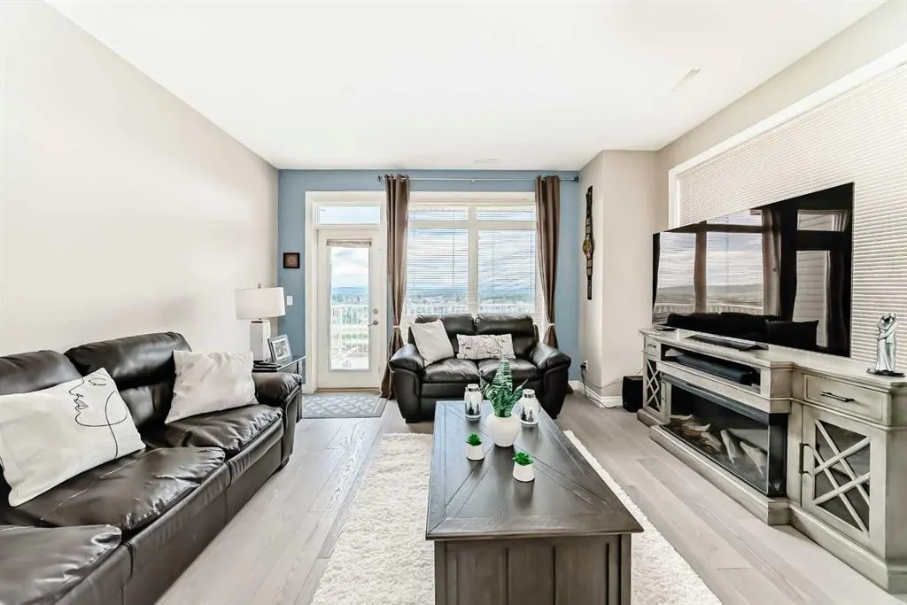 169 Rockyledge View NW, #20