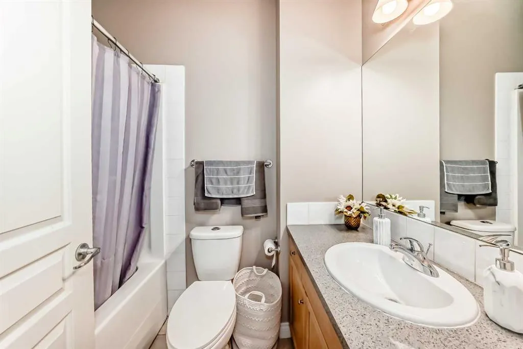 169 Rockyledge View NW, #20