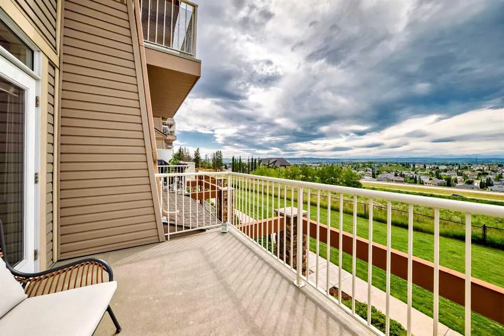 169 Rockyledge View NW, #20