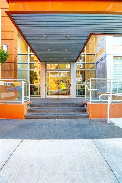 626 14 Avenue SW, #412