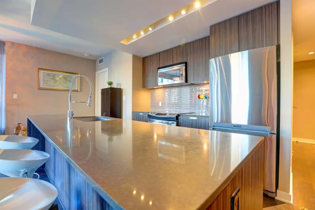 626 14 Avenue SW, #412