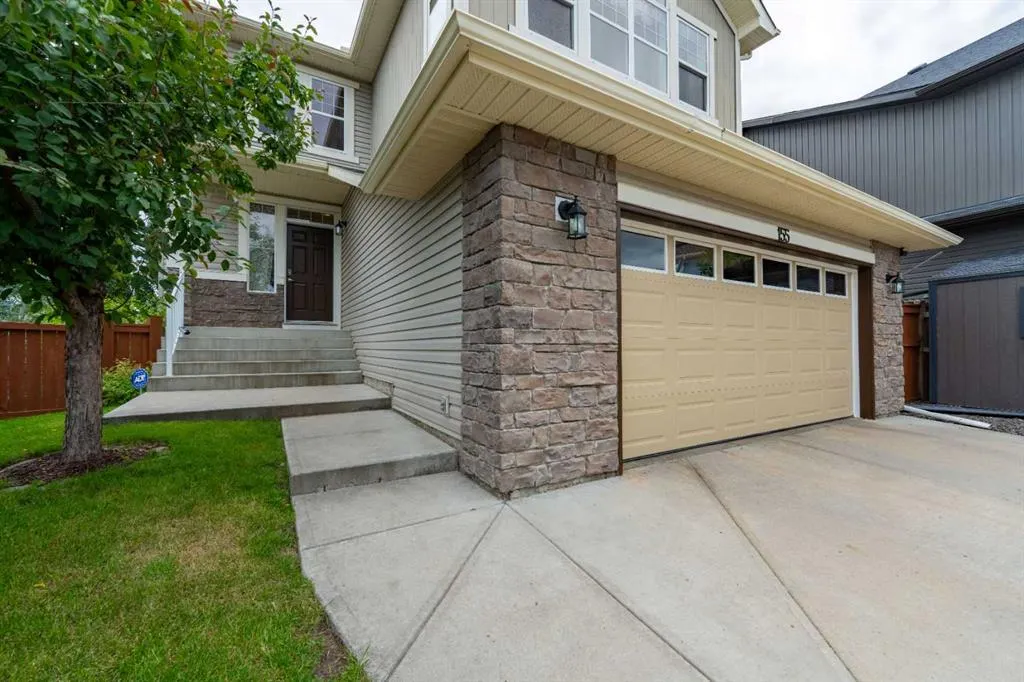 155 Autumn Close SE