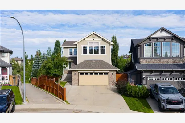 155 Autumn Close SE