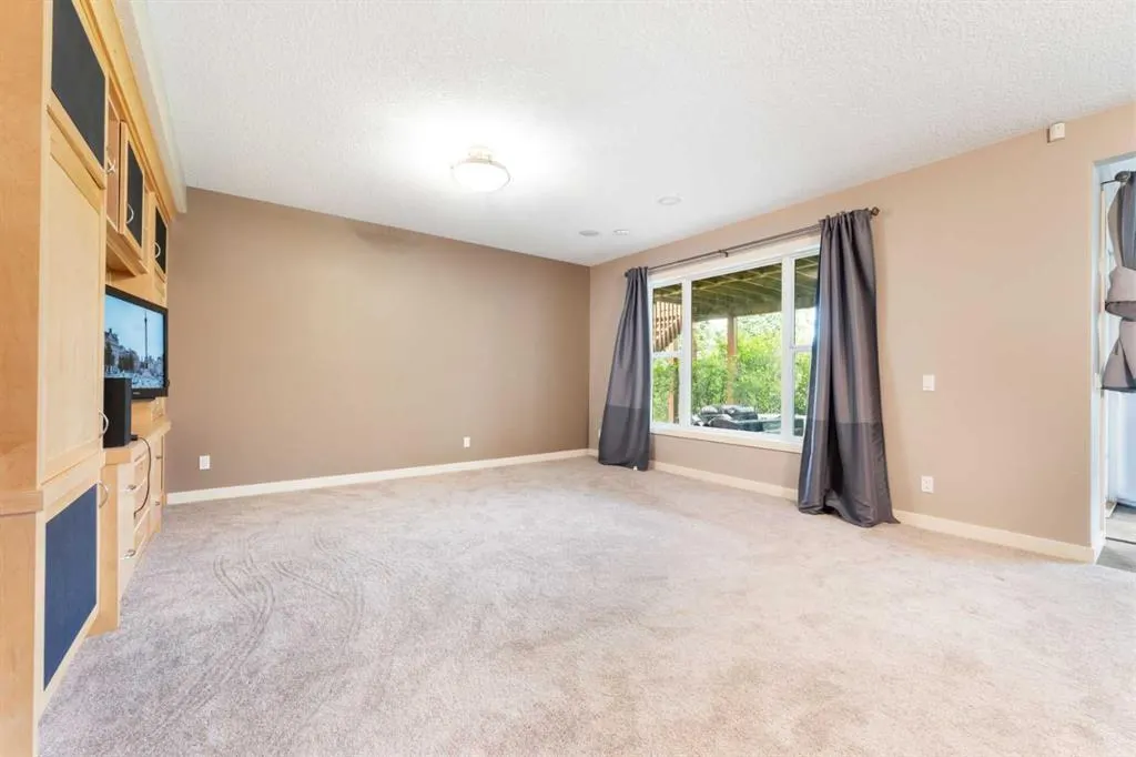 155 Autumn Close SE