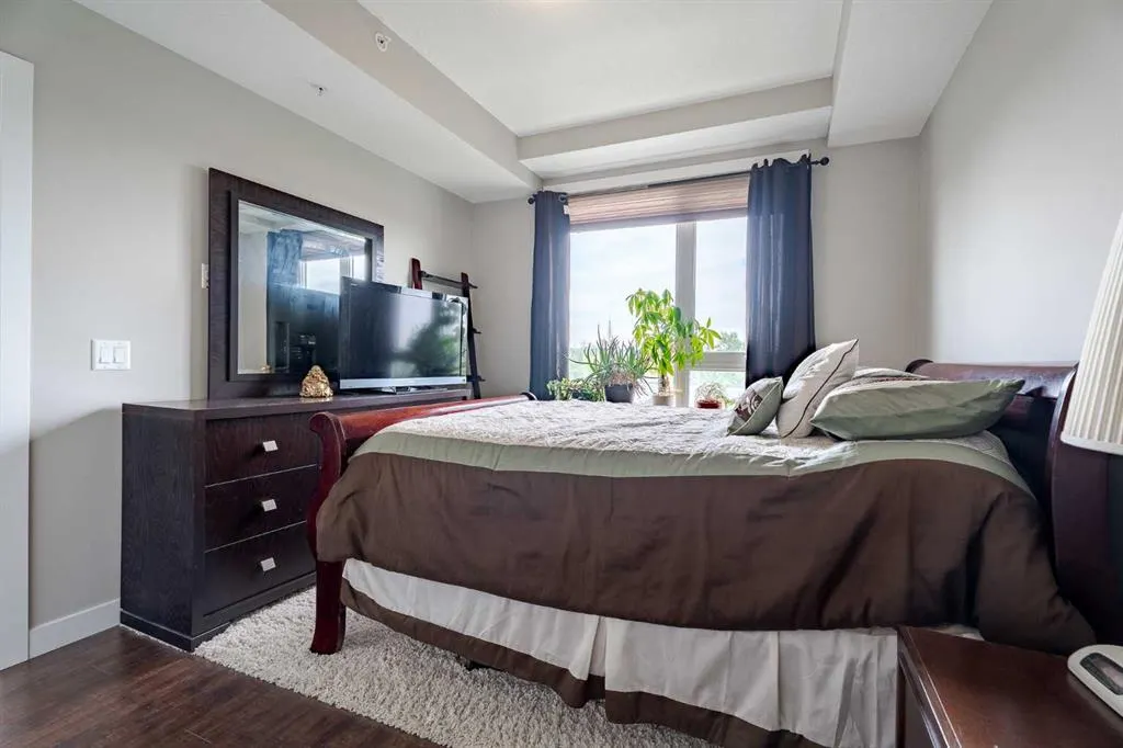 607 17 Avenue NW, #403