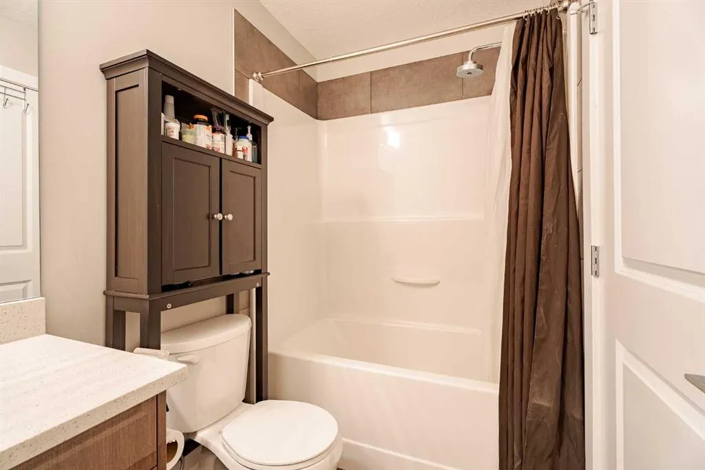 607 17 Avenue NW, #403