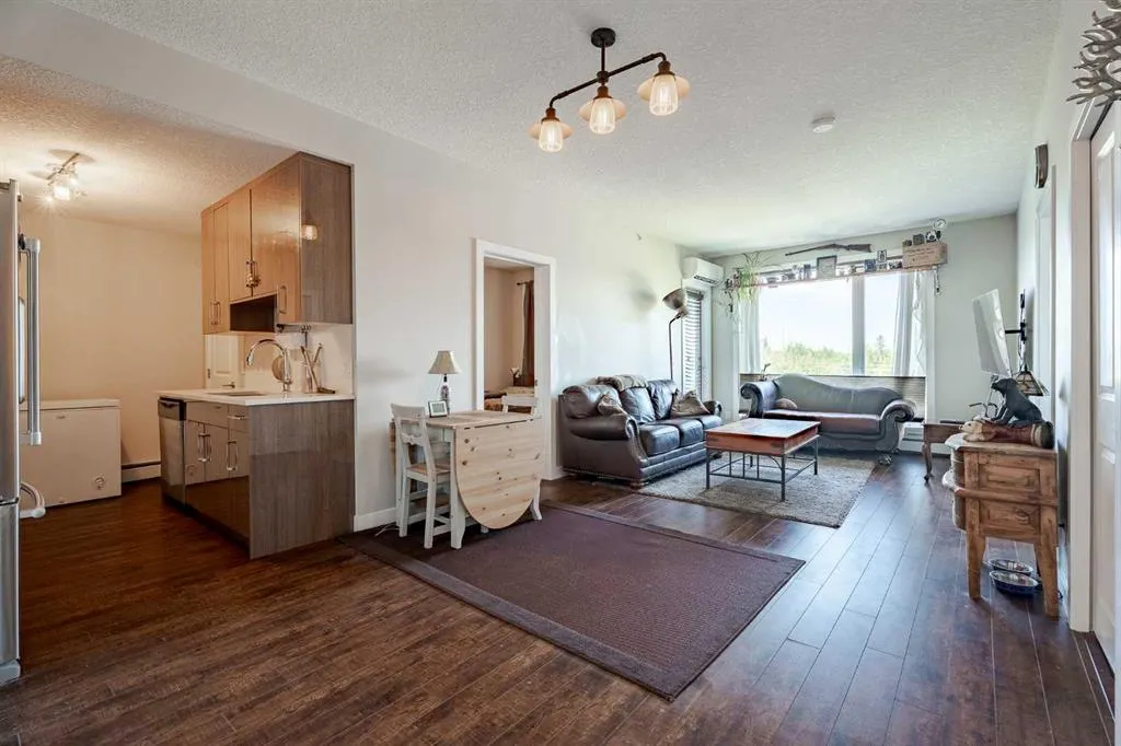607 17 Avenue NW, #403