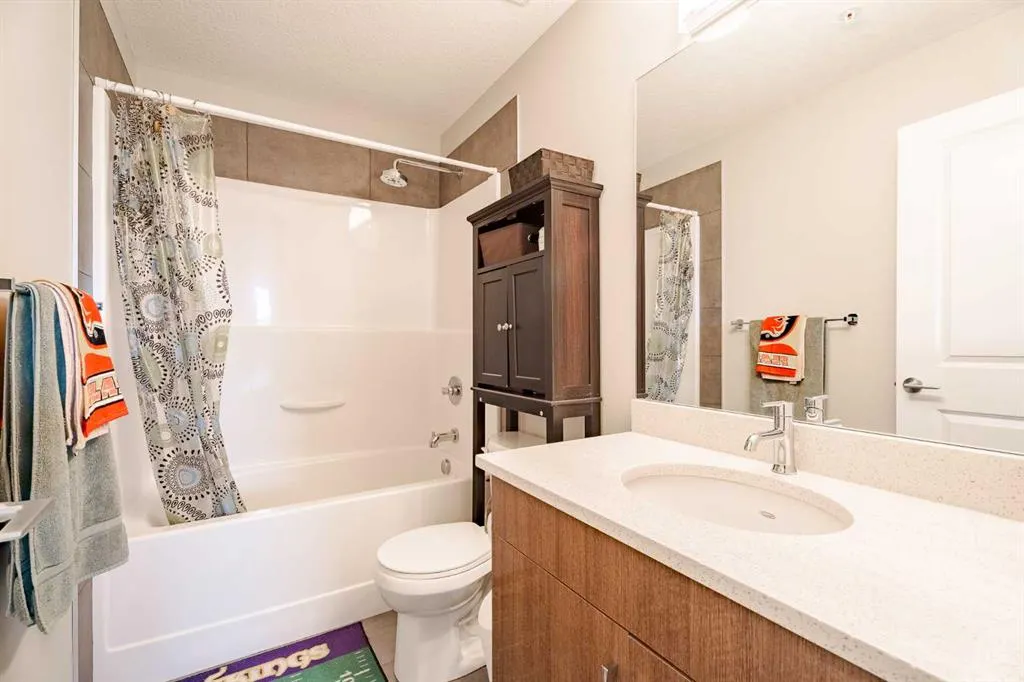 607 17 Avenue NW, #403