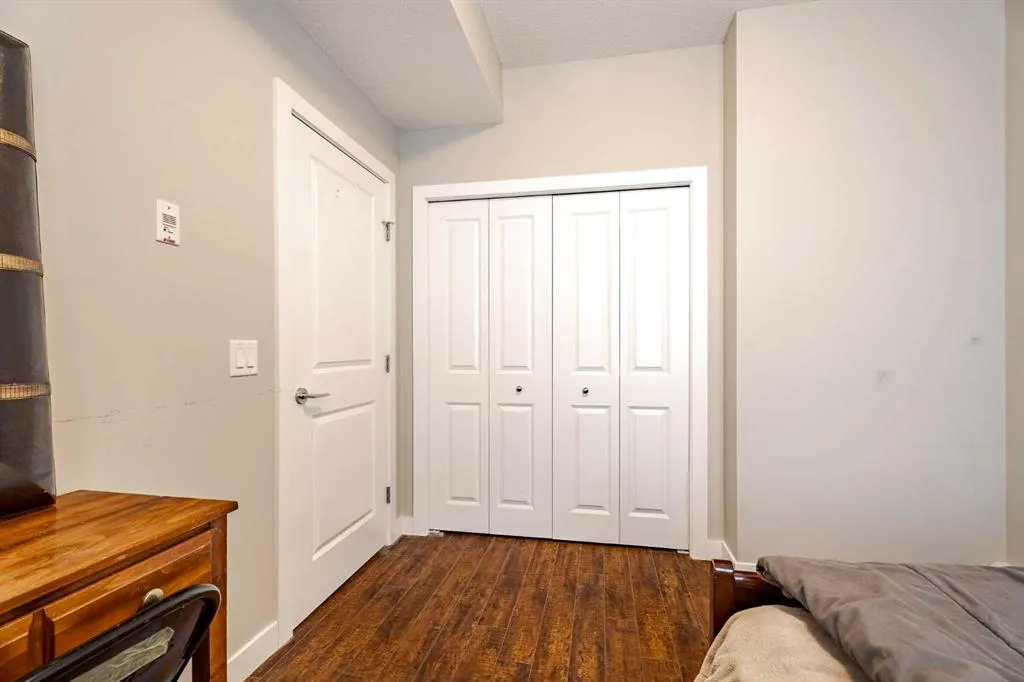 607 17 Avenue NW, #403