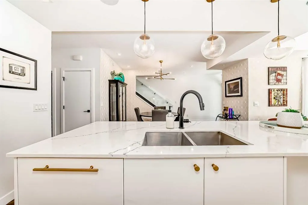 8505 Broadcast Avenue SW, #106