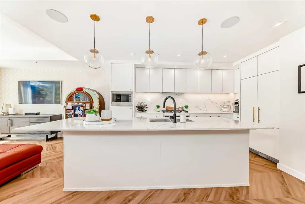 8505 Broadcast Avenue SW, #106