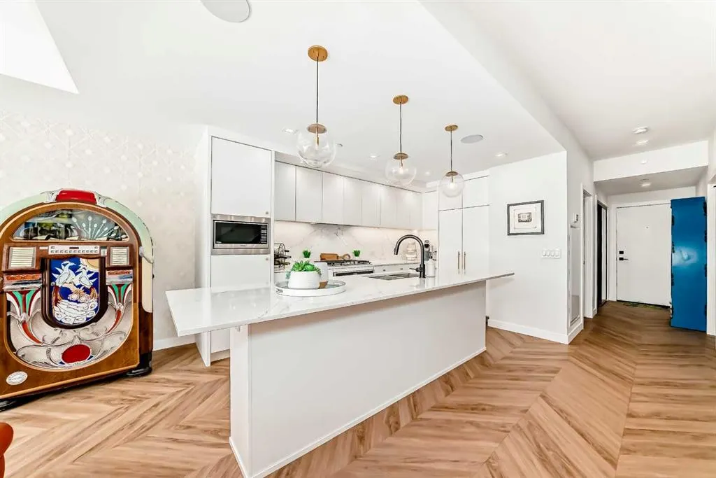 8505 Broadcast Avenue SW, #106