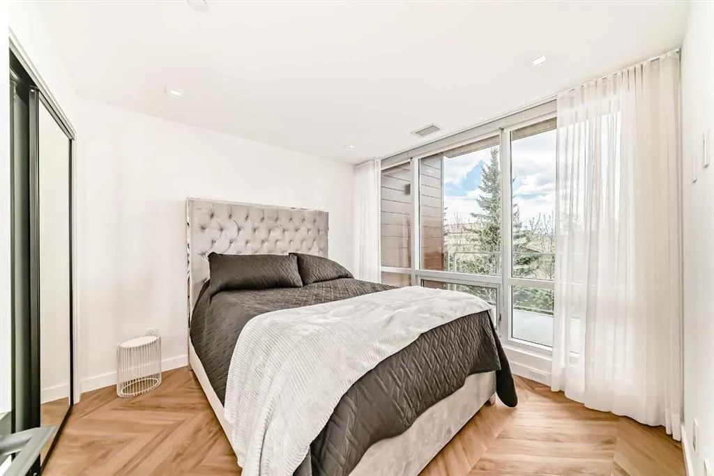8505 Broadcast Avenue SW, #106
