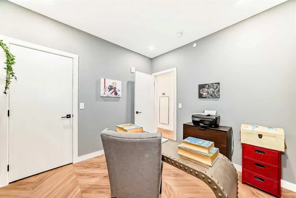 8505 Broadcast Avenue SW, #106