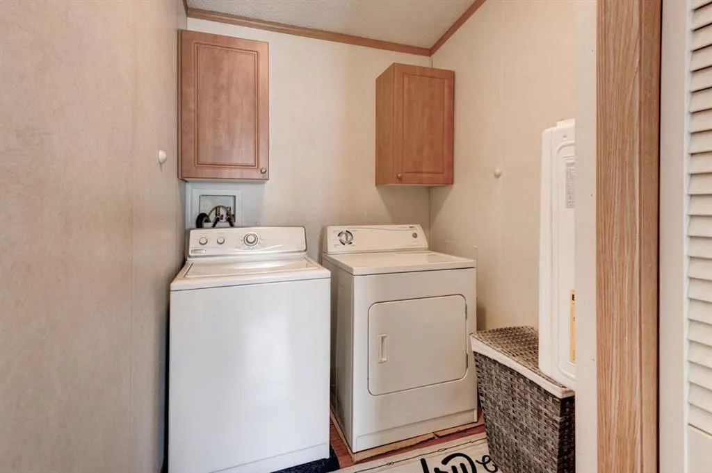 6724 17 Avenue SE, #6