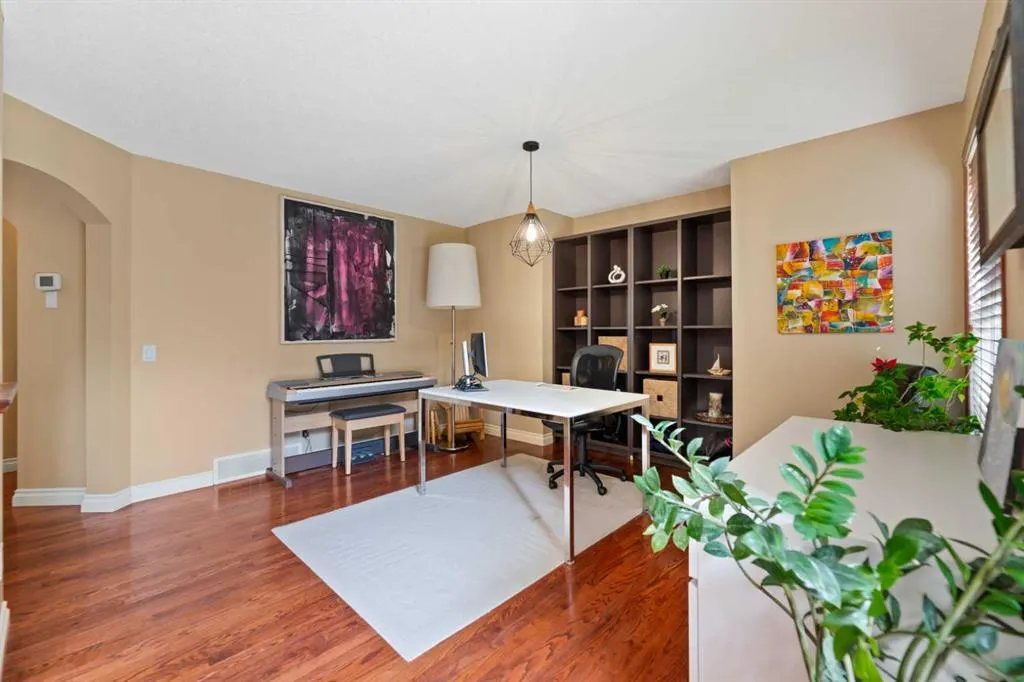 182 Sienna Park Drive SW