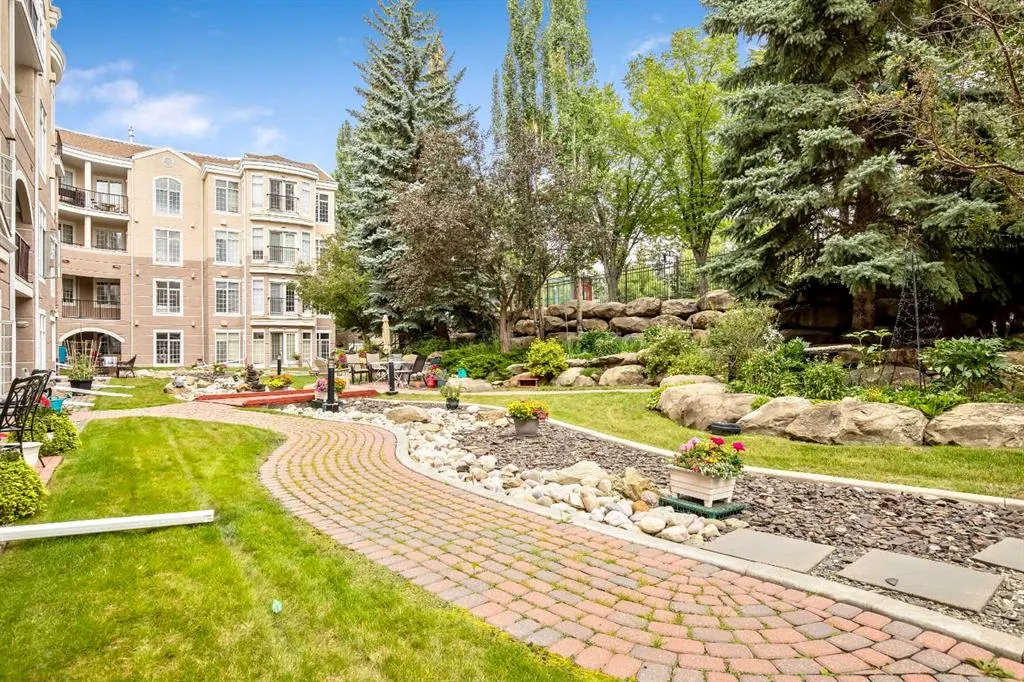 5201 Dalhousie Drive NW, #119