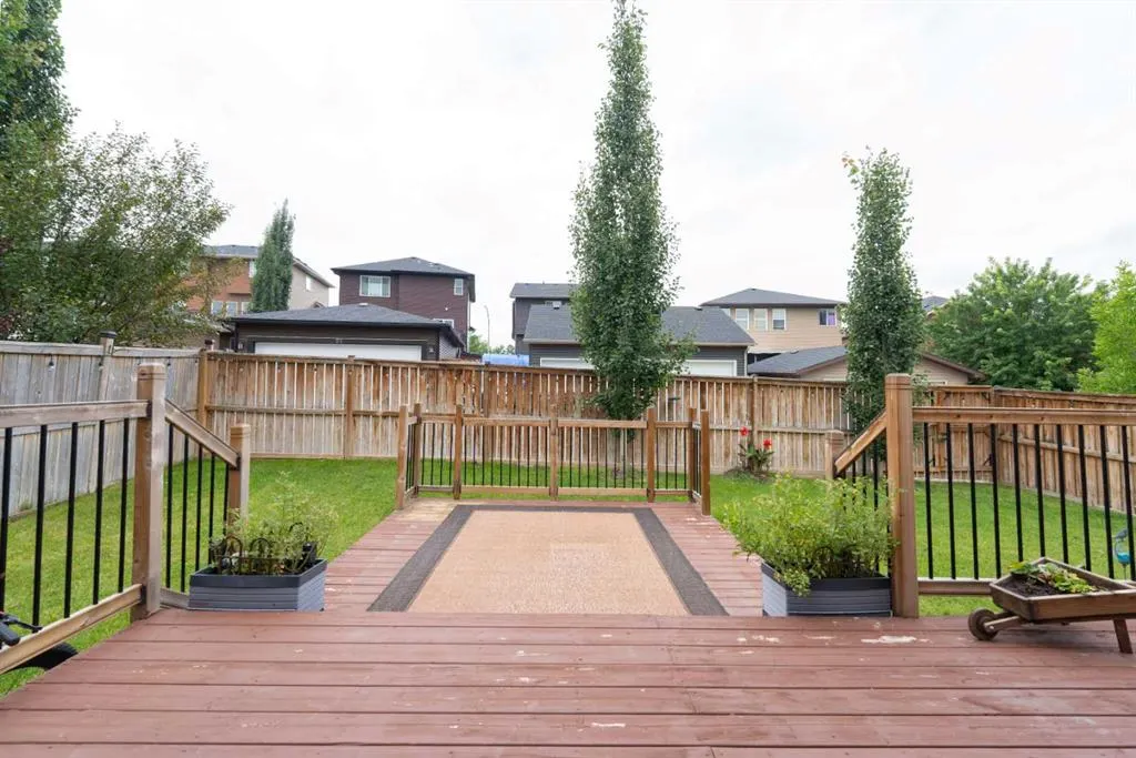 7 Westridge Green