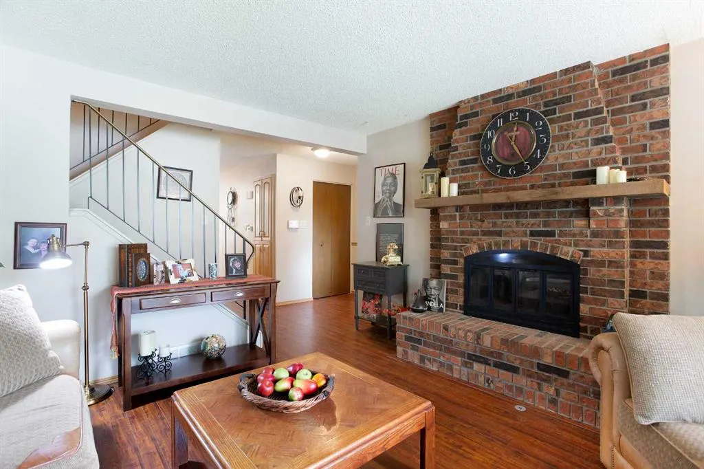 119 Whiteridge Place NE