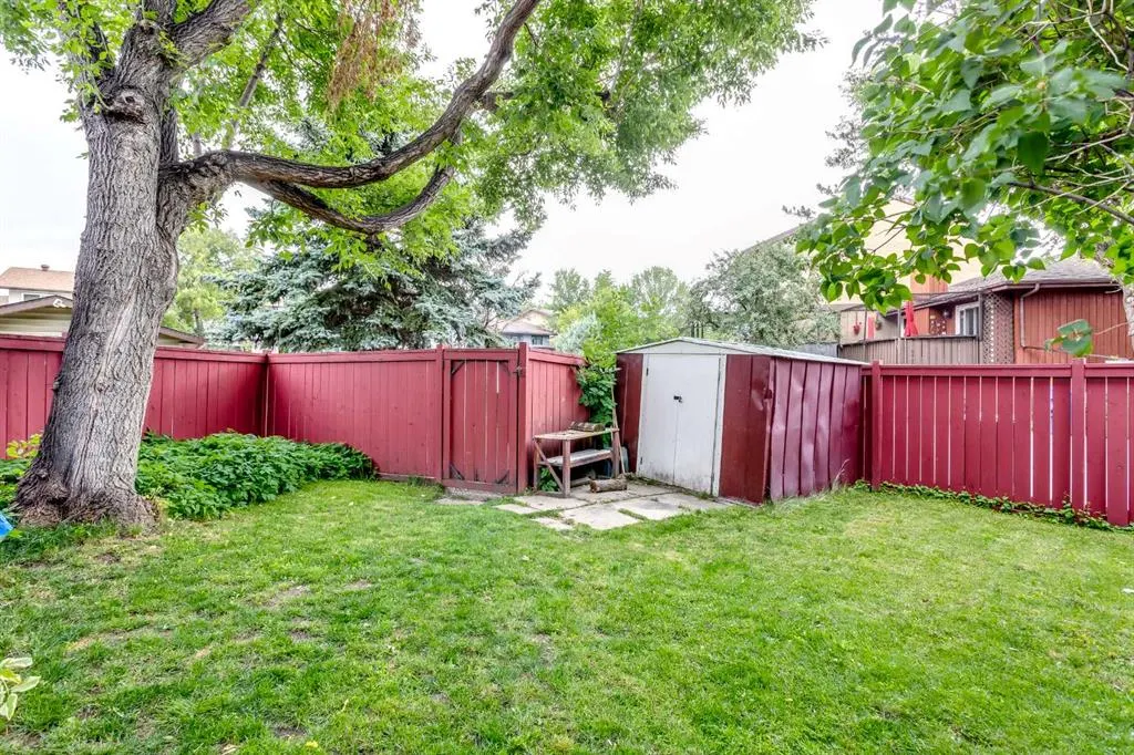 119 Whiteridge Place NE