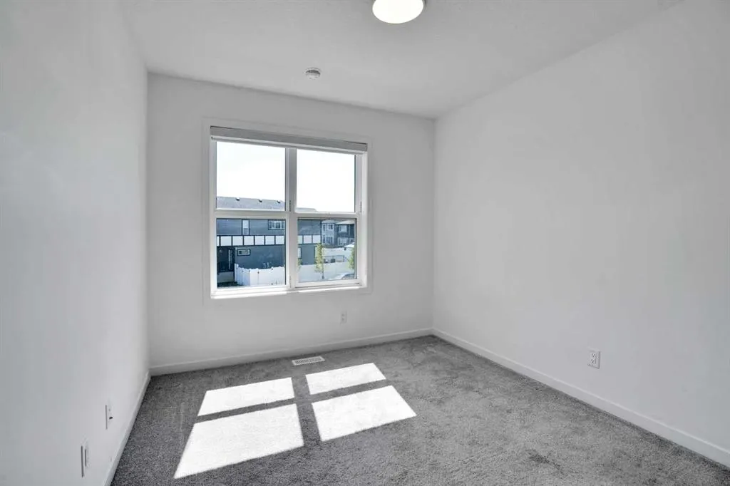 38 Magnolia Court SE