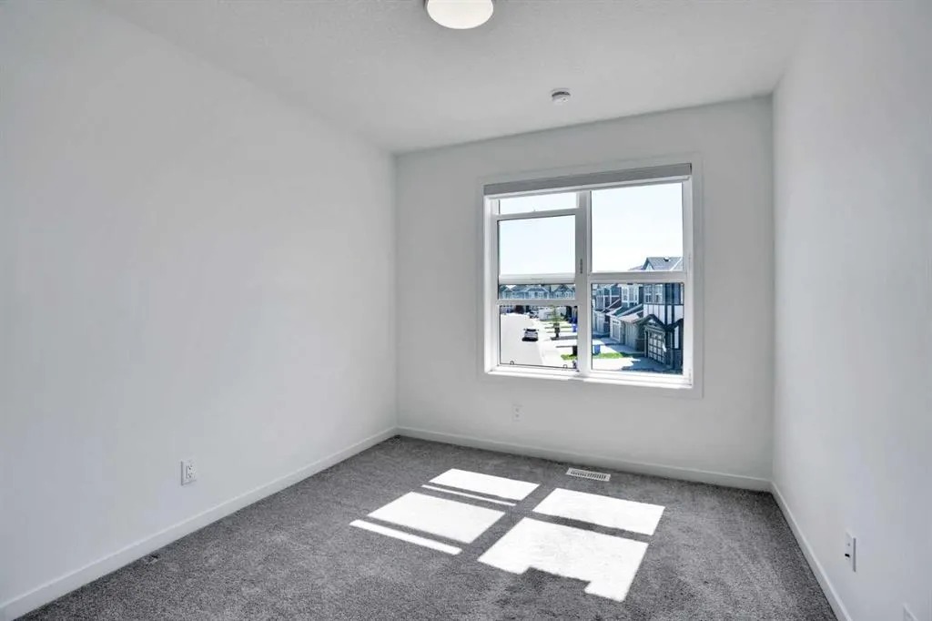 38 Magnolia Court SE