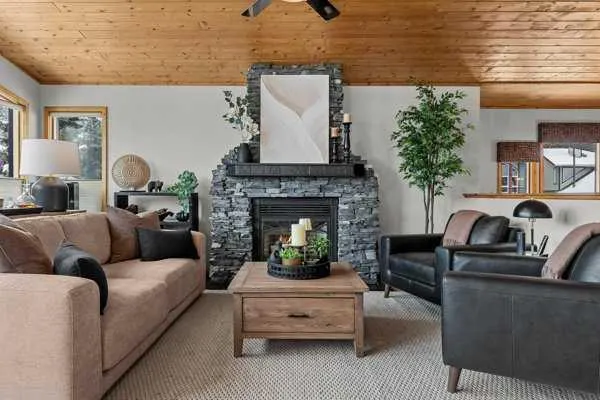 101 Wapiti Close