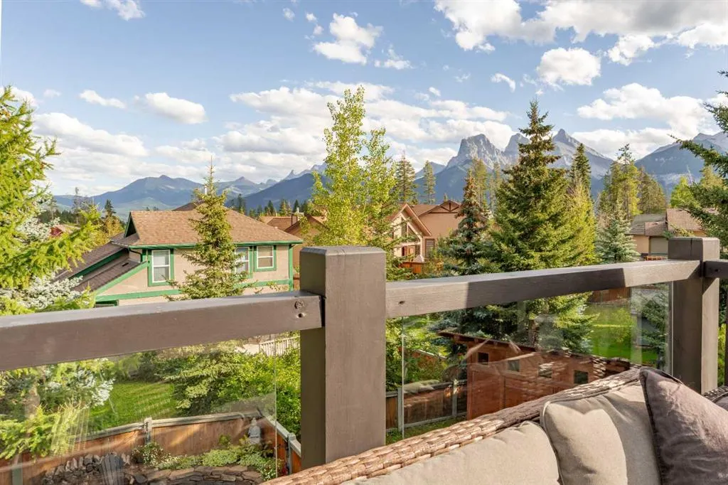 101 Wapiti Close