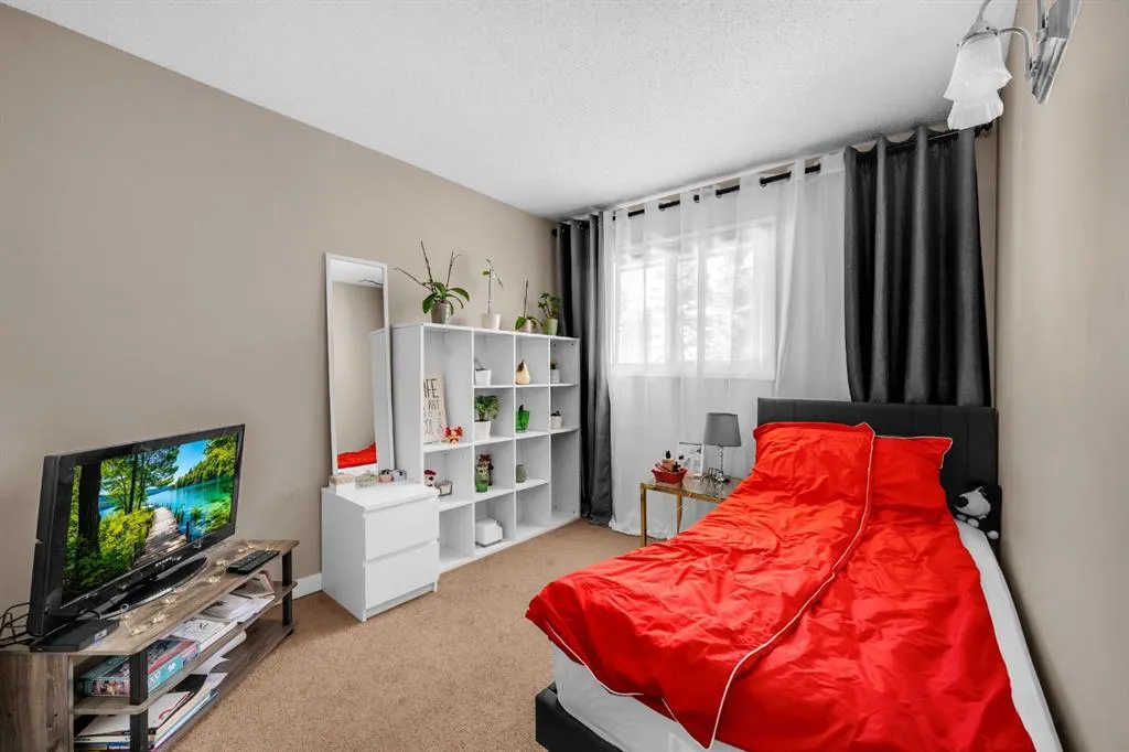 3500 Varsity Drive NW, #2417