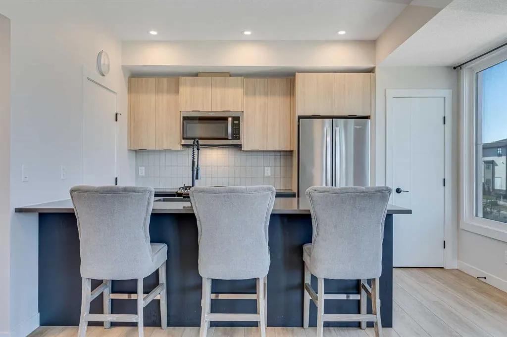 380 Seton Villas SE, #121