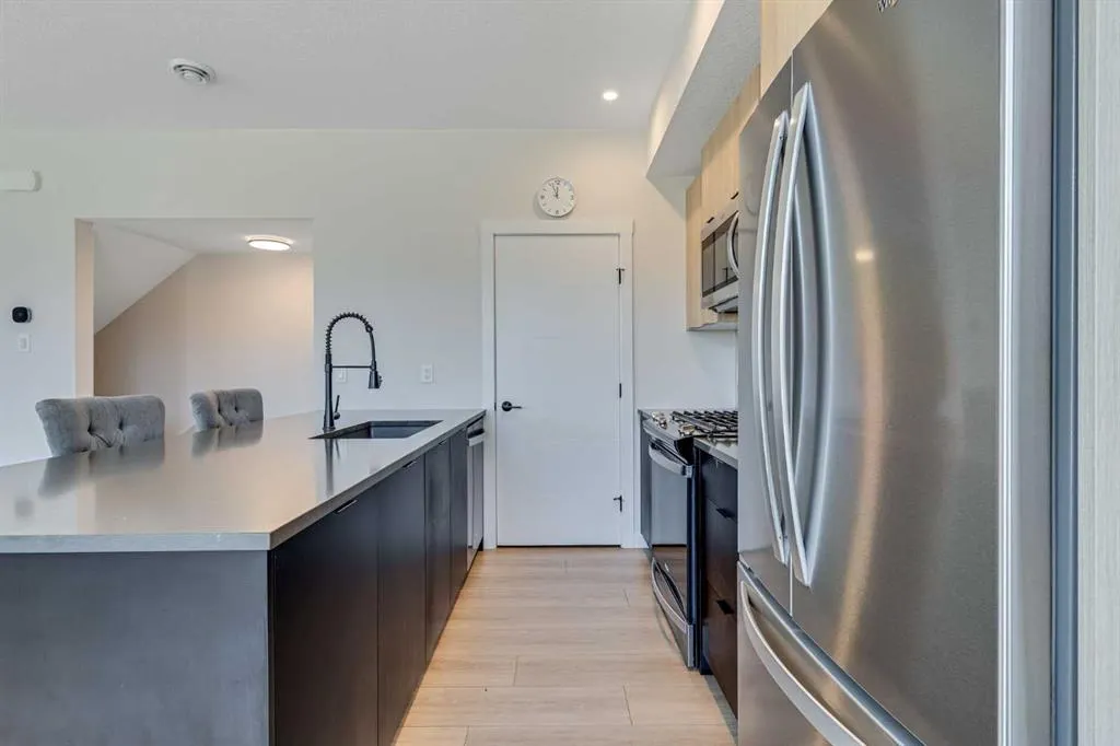 380 Seton Villas SE, #121