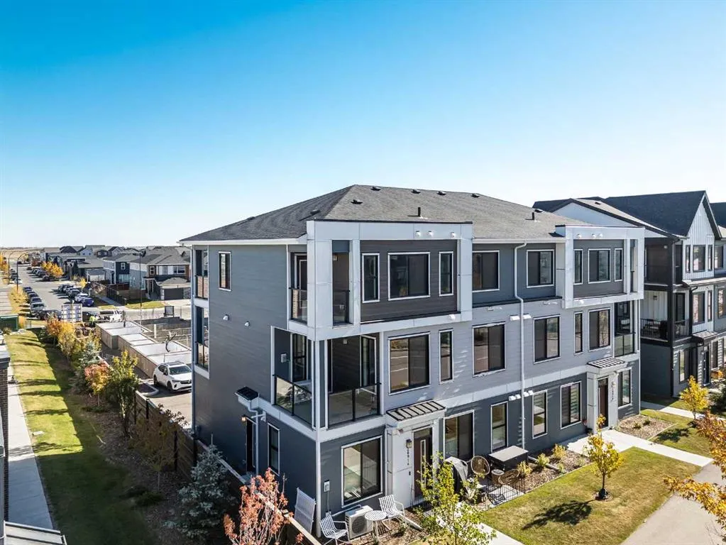 380 Seton Villas SE, #121