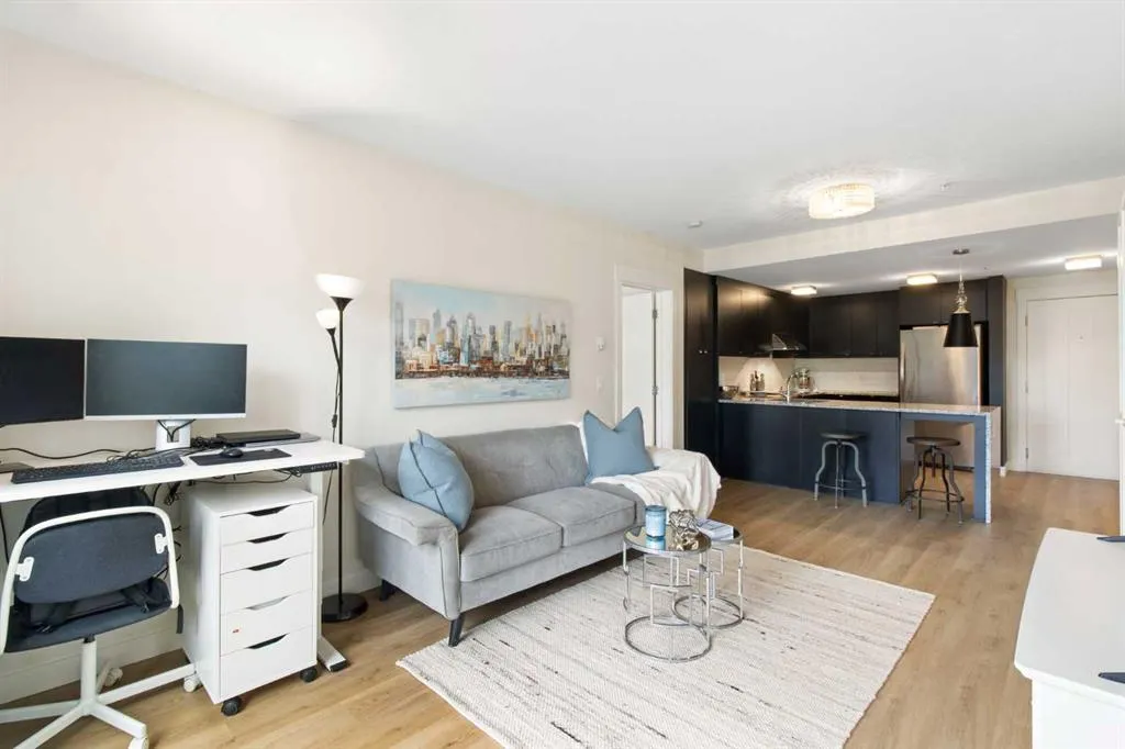 15 Aspenmont Heights SW, #103