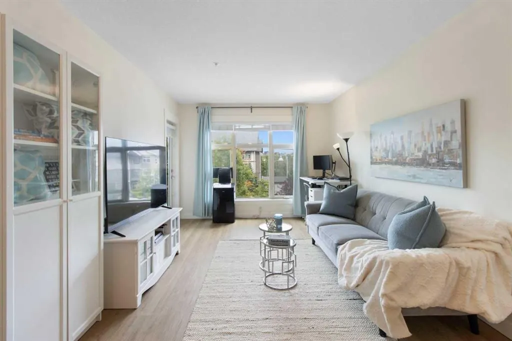 15 Aspenmont Heights SW, #103